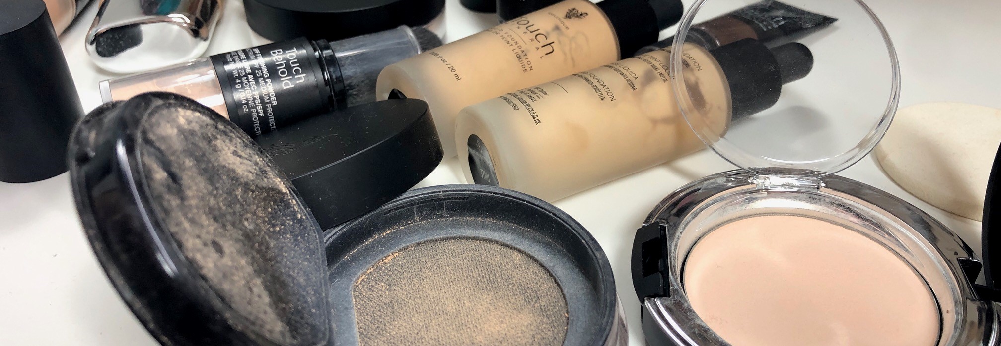 Younique Haltbarkeit Foundation Naturprodukte Inhaltstoffe 2