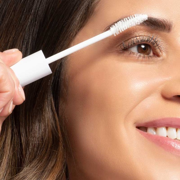 Younique Moodstruck Epic Lash Primer Anwendung